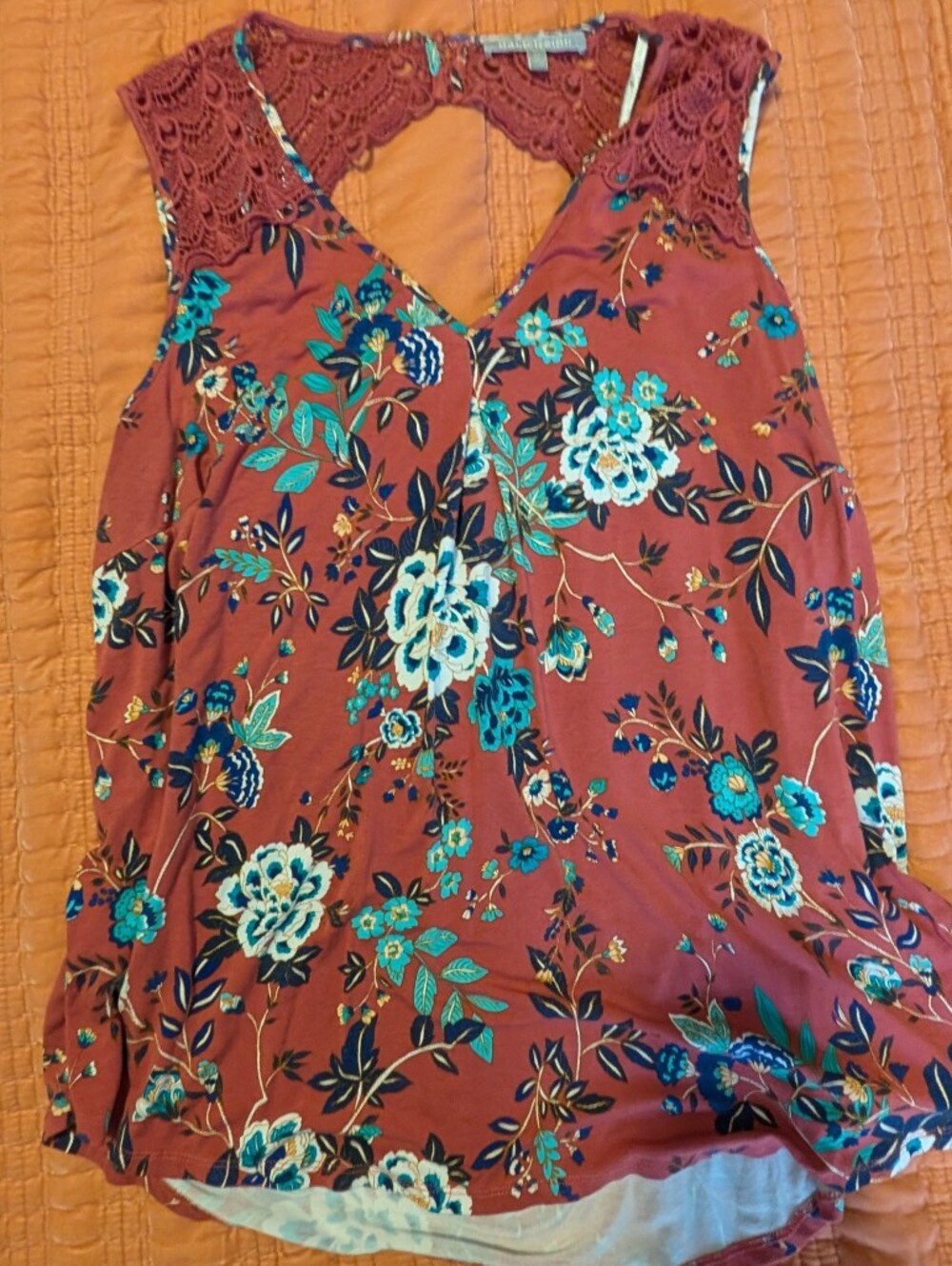 Floral Lace-Back Sleeveless Top